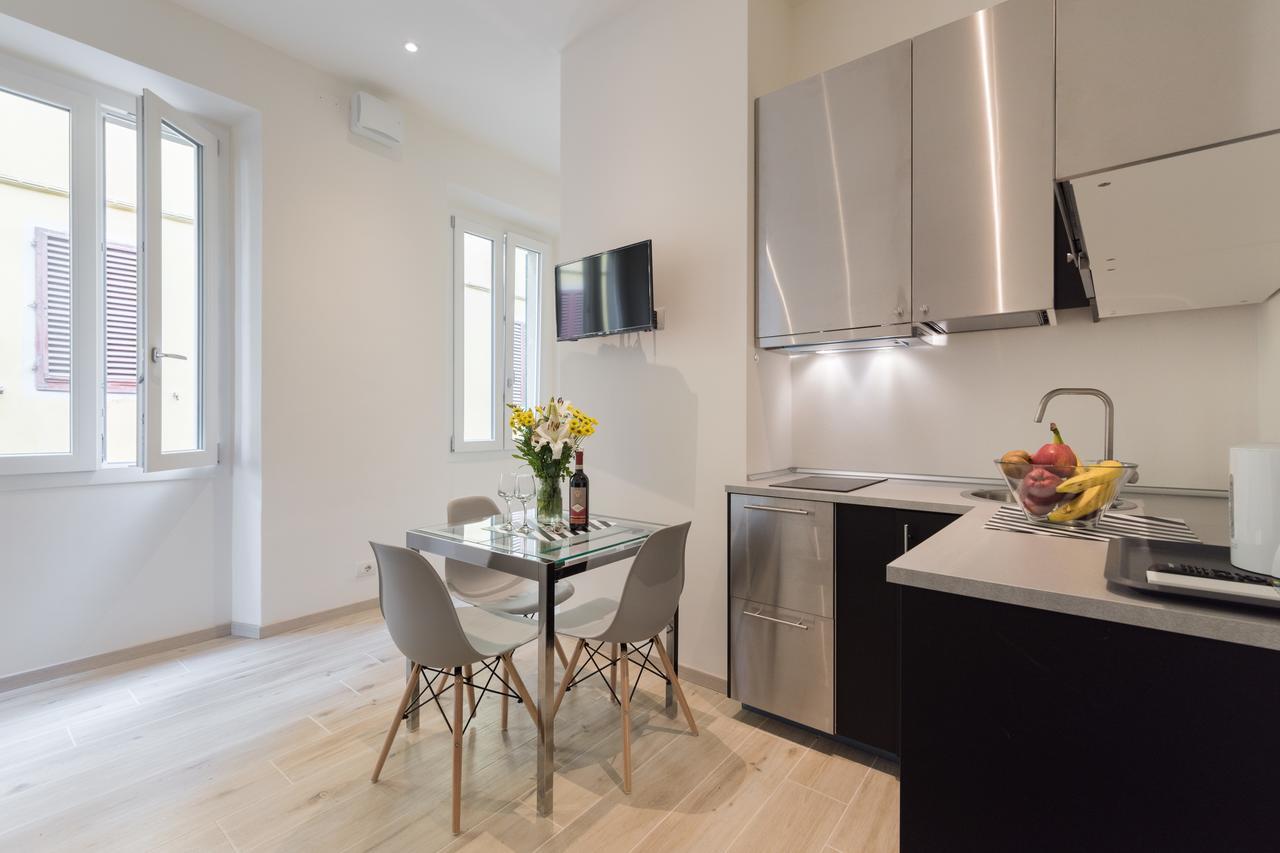 Апартаменти Mudiva -Train Station Modern 1 Bdr Flat 1St Floor Флоренція Екстер'єр фото