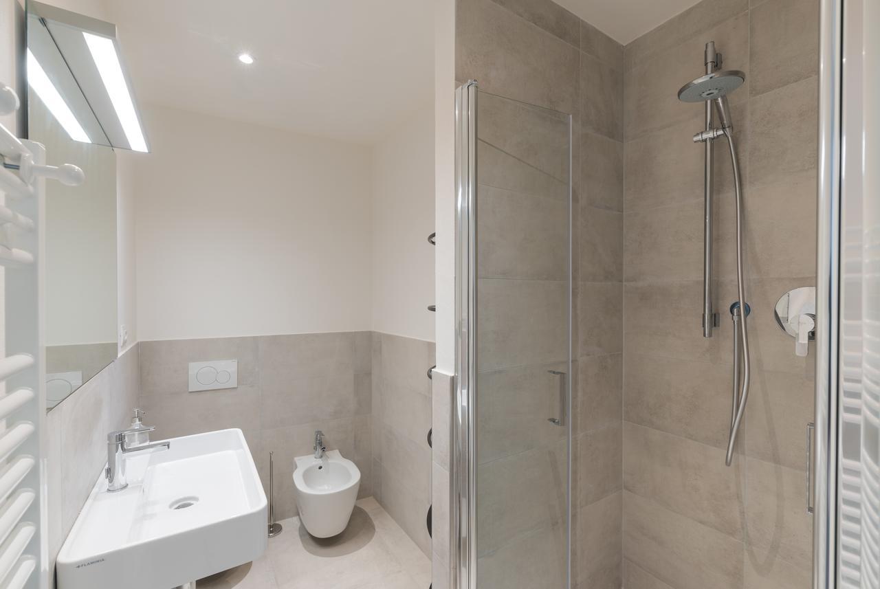 Апартаменти Mudiva -Train Station Modern 1 Bdr Flat 1St Floor Флоренція Екстер'єр фото